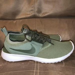 Nike olive green shoes